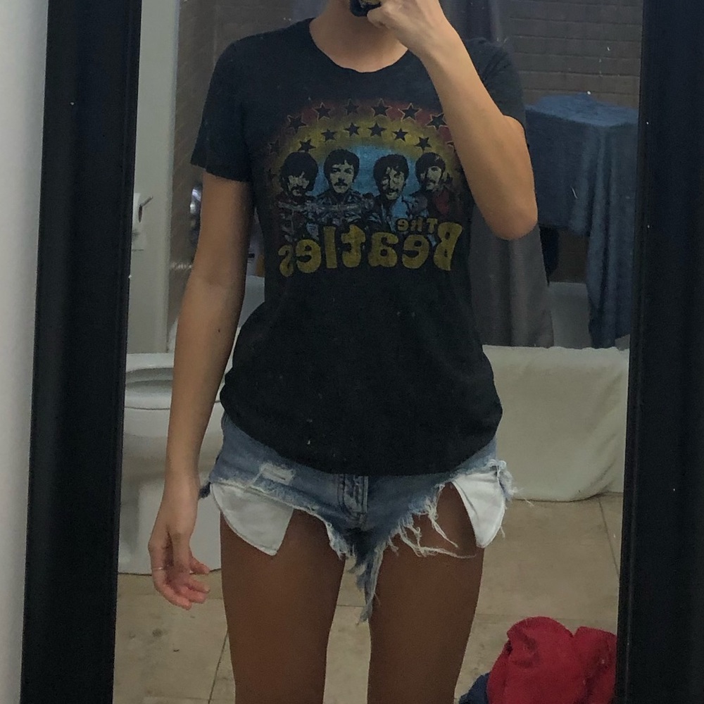thrifted beatles t-shirt